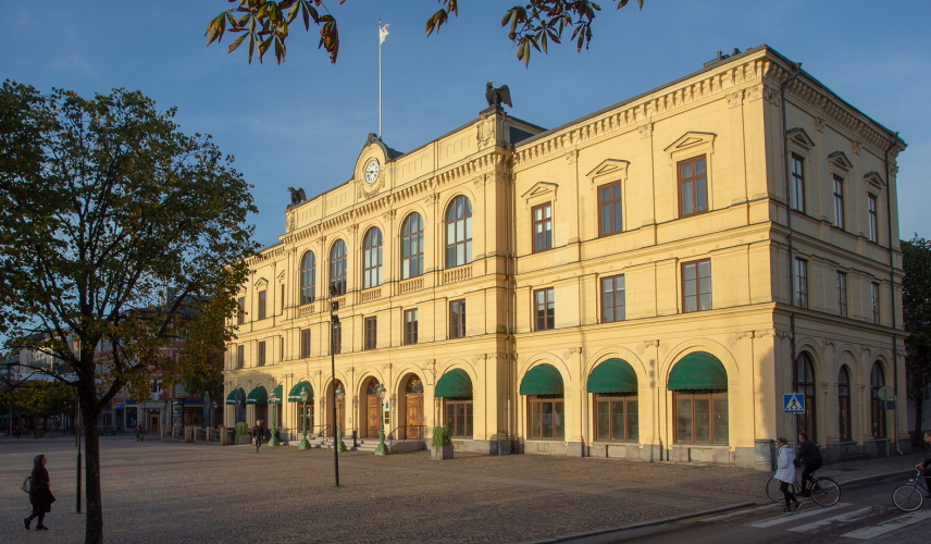 Värmlands tingsrätt och Förvaltningsrätten i Karlstad exteriort