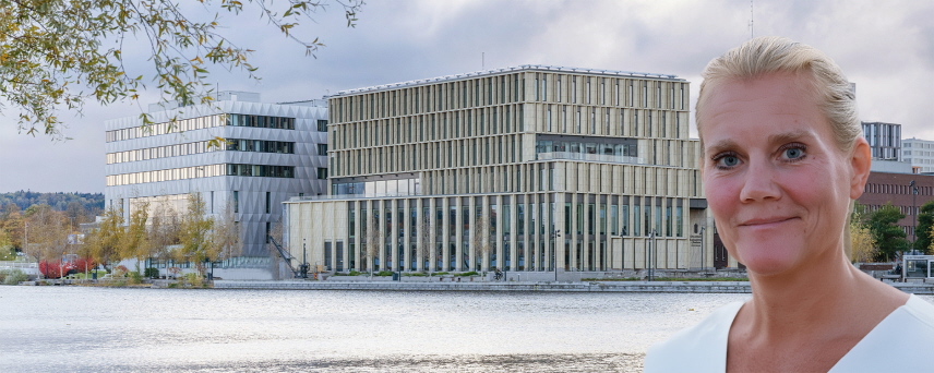 Kammarrättsrådet Hanna Kristiansson med Kammarrätten i Jönköping i bakgrunden. Bilden är ett montage.