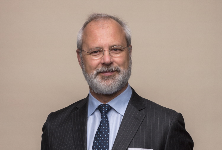 supreme court chief justice 2017