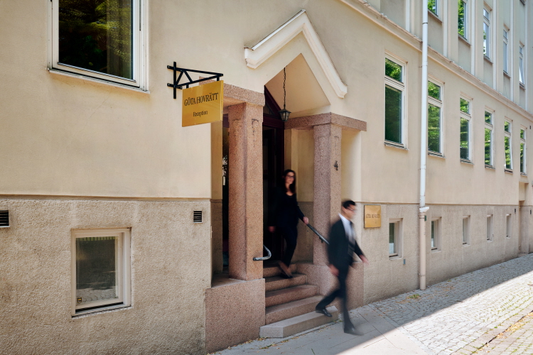 Receptionen- entrédörren Göta hovrätt
