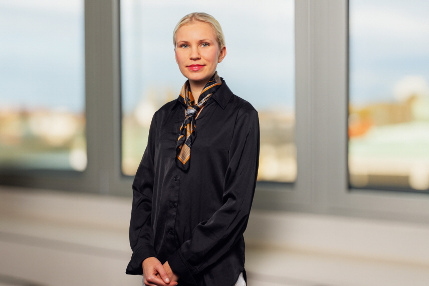 Frida Gommel, notarie på förvaltningsrätten