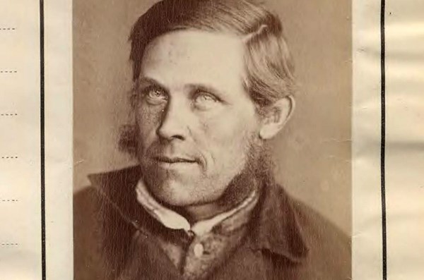 Foto av Lars Peter Olsson taget vid hans frigivning 1879.