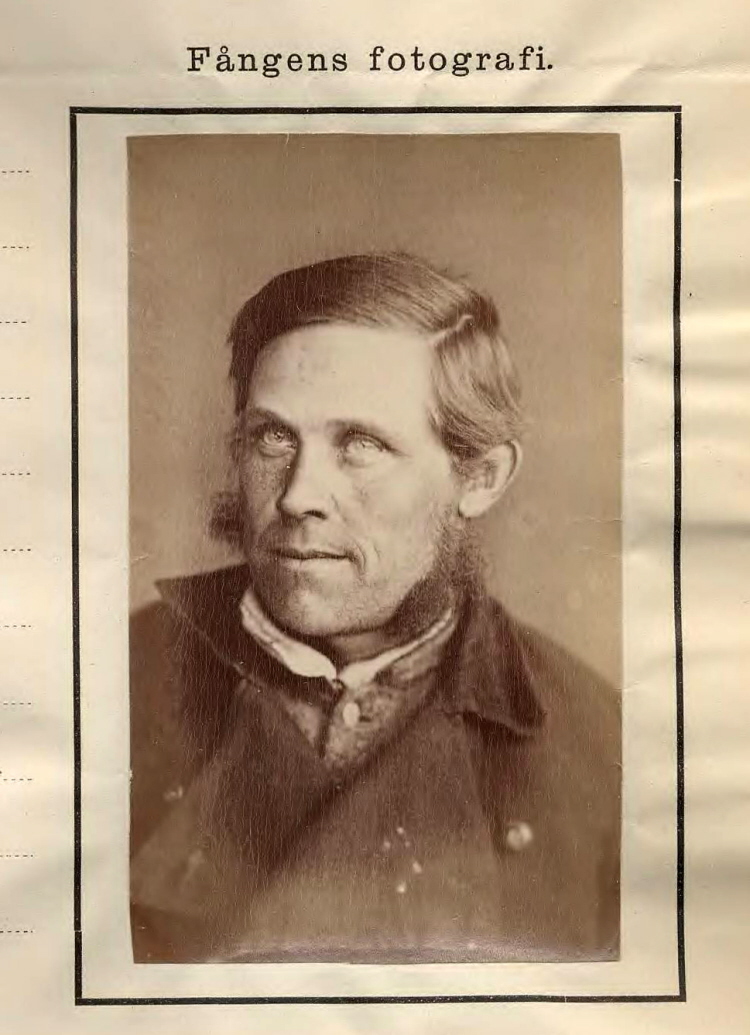 Foto av Lars Peter Olsson taget vid hans frigivning 1879.