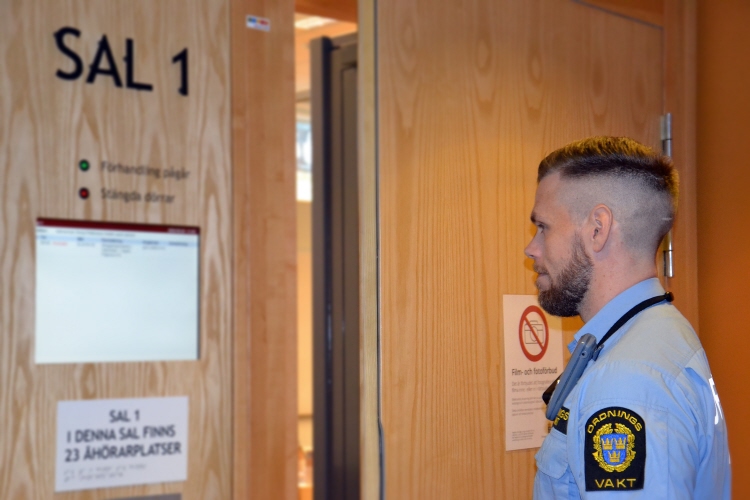 Bild från uppropstavla