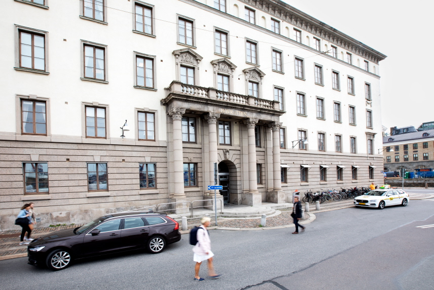 Entrén till Hovrätten över västra Sverige. Foto.